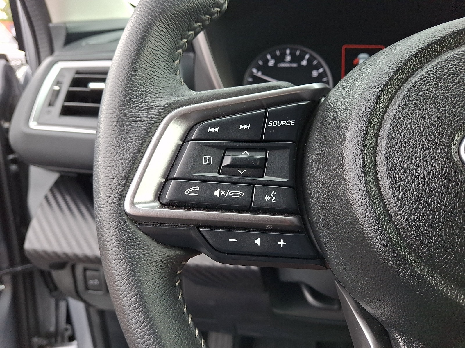 2025 Subaru Ascent Premium - Photo 21