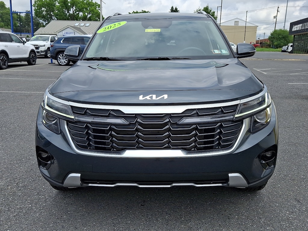 Used 2025 Kia Seltos S SUV
