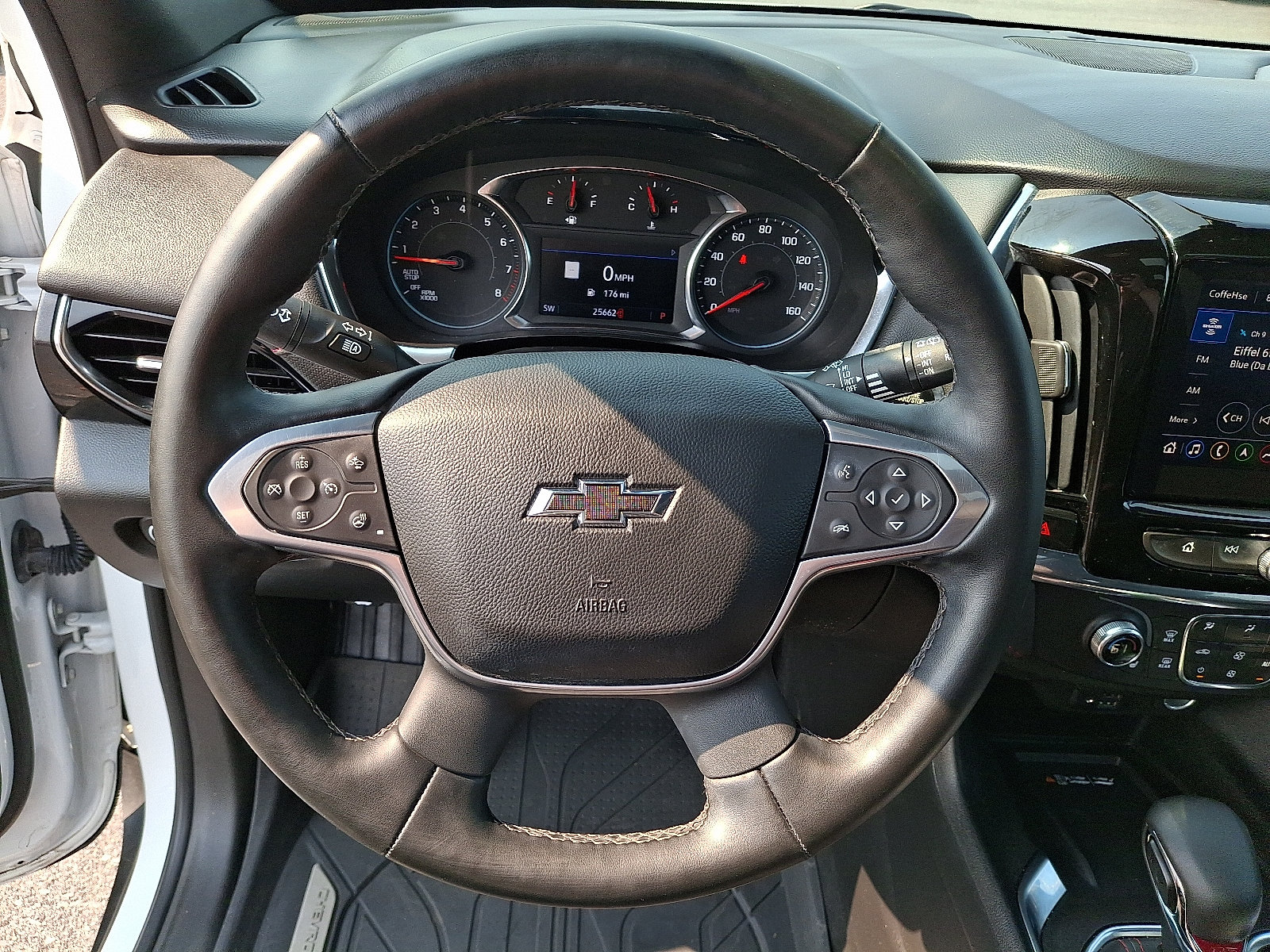 2023 Chevrolet Traverse RS - Photo 16