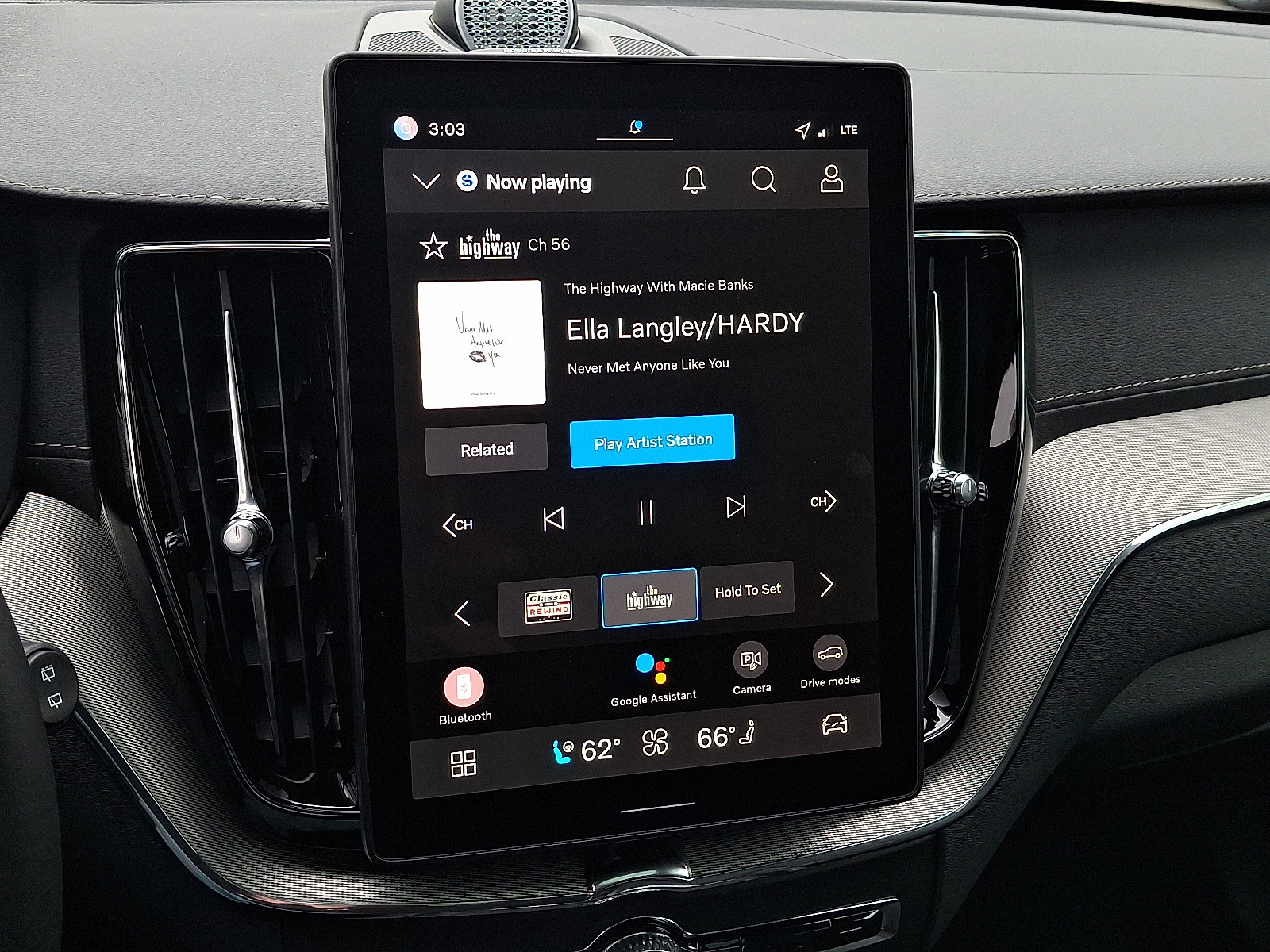 2026 Volvo XC60 Ultra - Photo 18