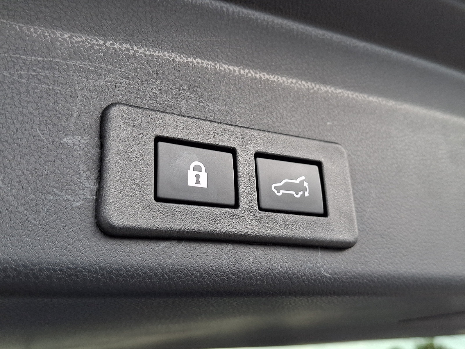2025 Subaru Ascent Premium - Photo 28