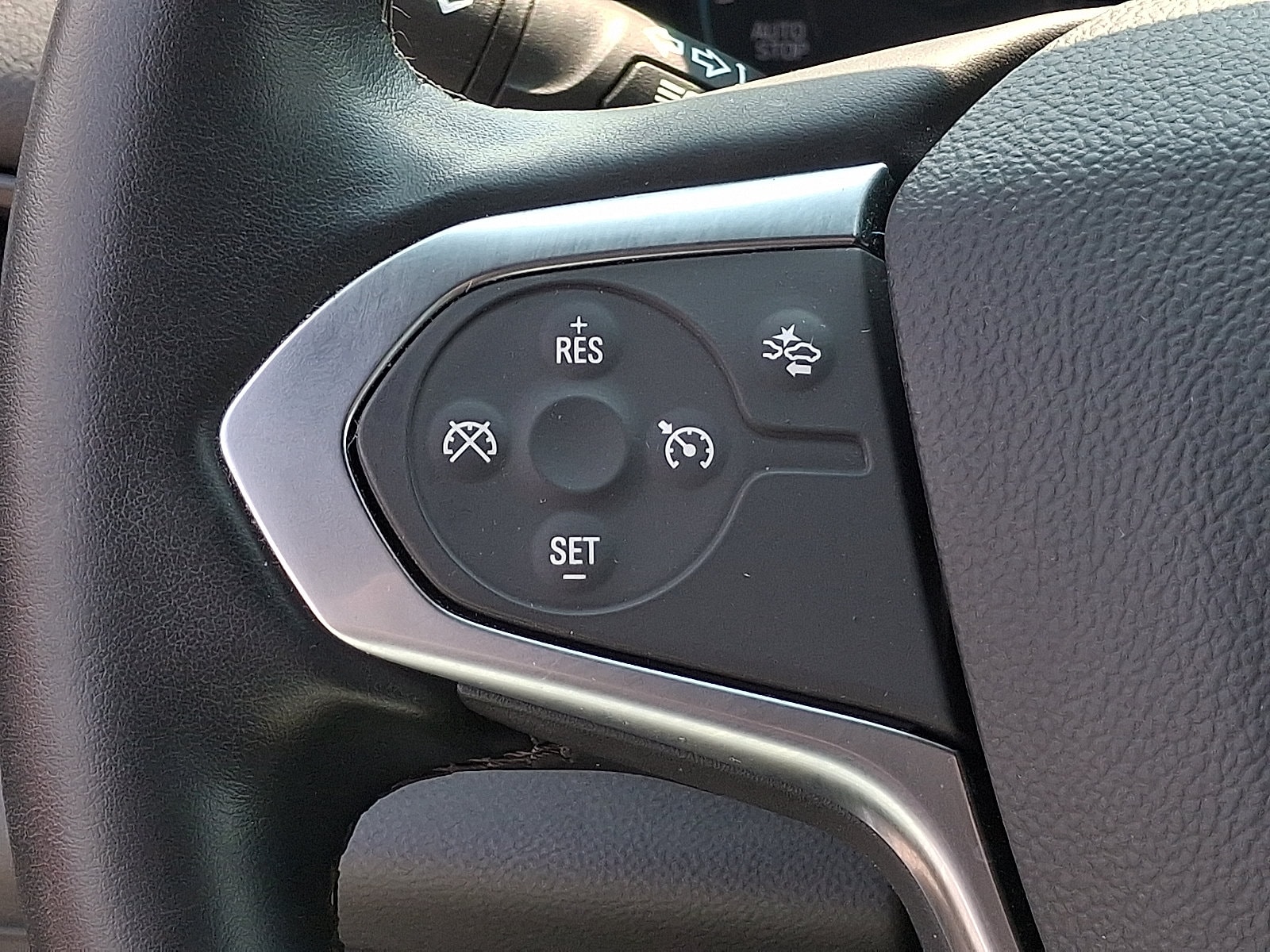 2023 Chevrolet Traverse 1LT - Photo 16