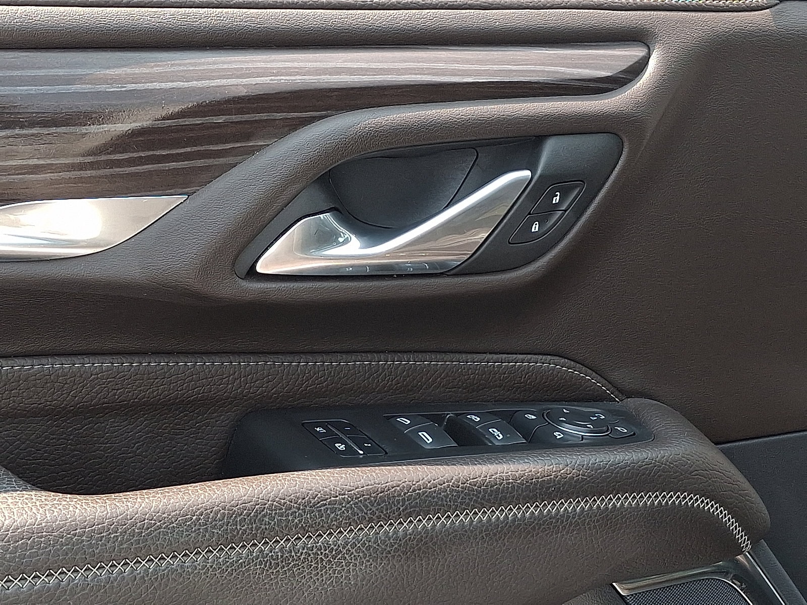 2024 GMC Yukon XL Denali - Photo 14