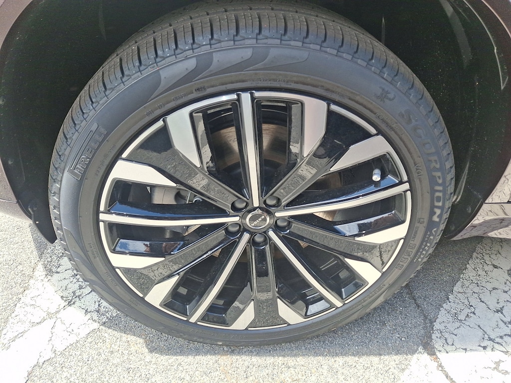 New 2026 Volvo XC90 plug-in hybrid T8 Ultra 6-Seater SUV