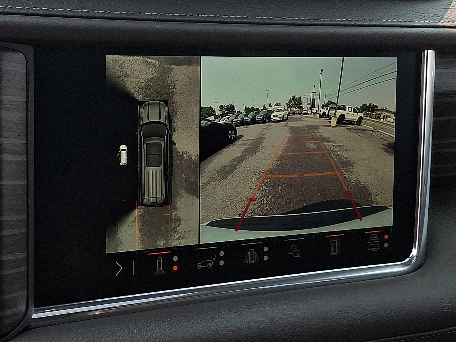 2024 GMC Yukon XL Denali - Photo 25