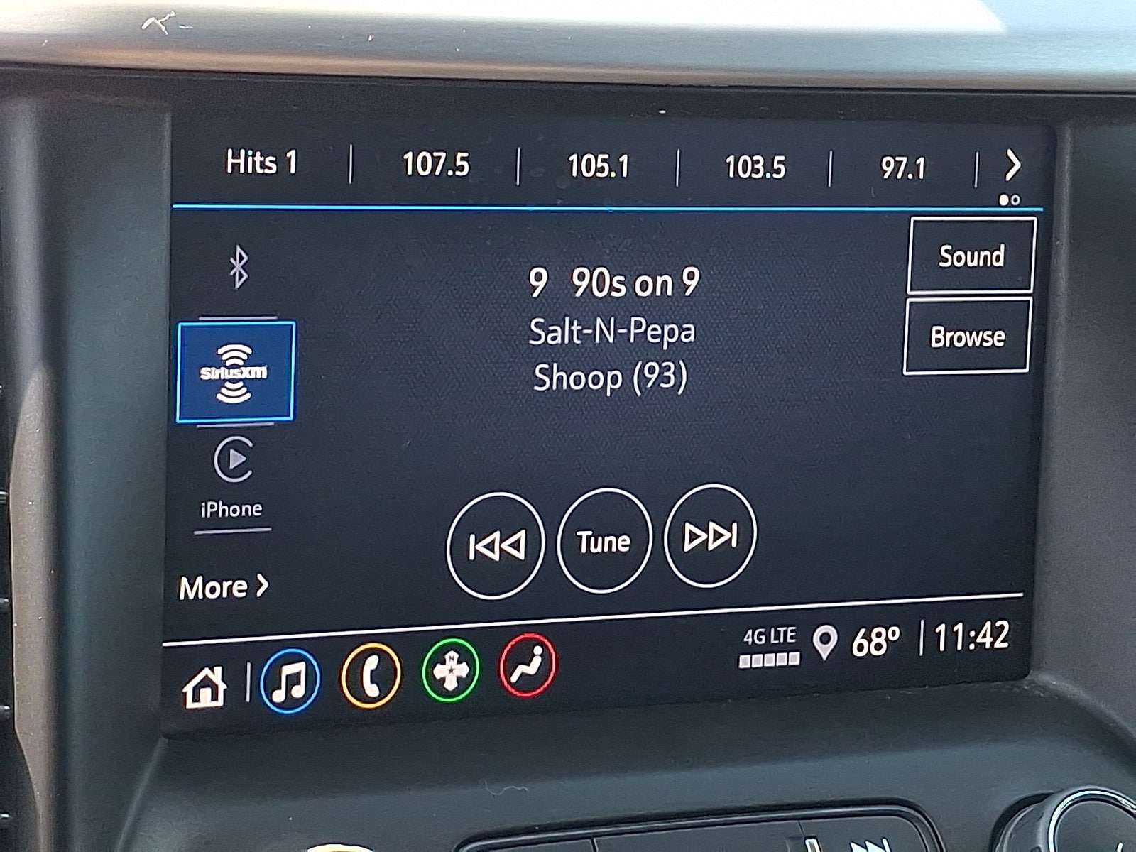 2023 GMC Acadia SLE - Photo 21