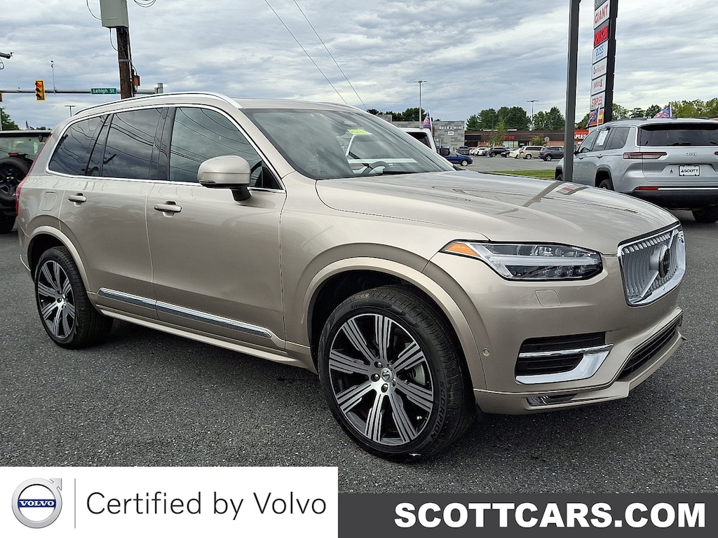 Certified 2025 Volvo XC90 B6 Ultra 7-Seater SUV