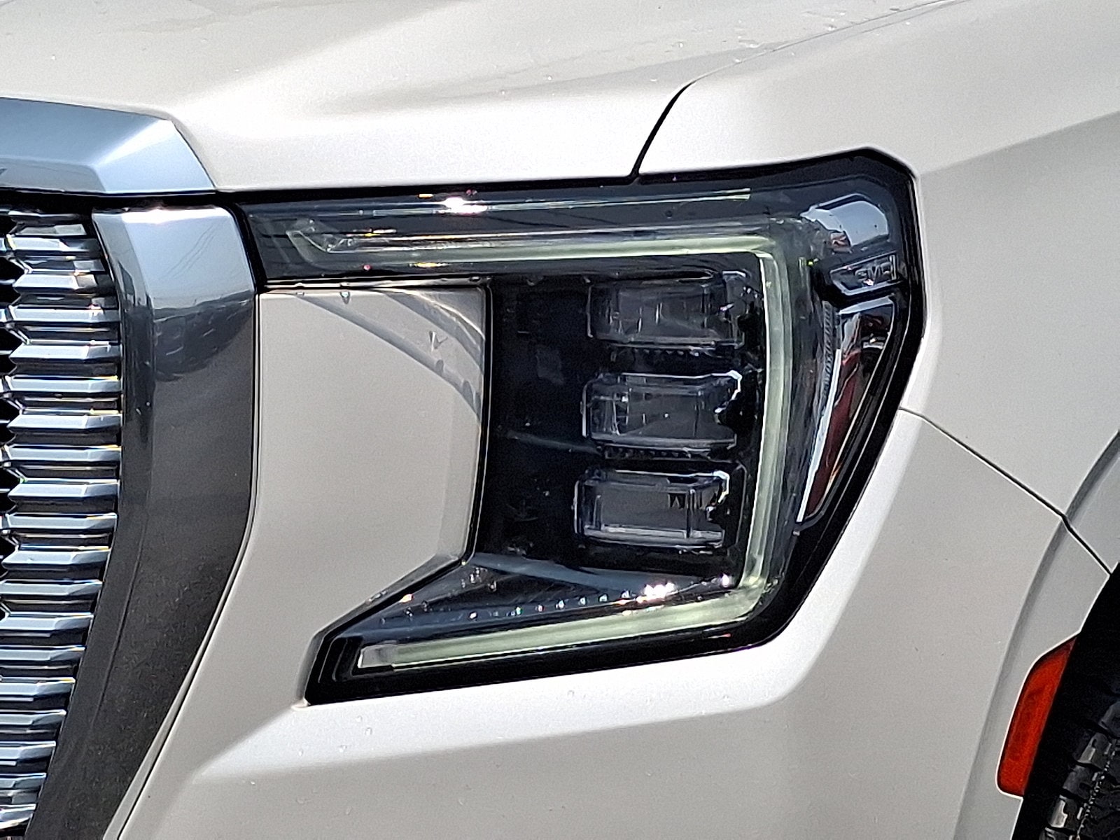 2024 GMC Yukon XL Denali - Photo 9