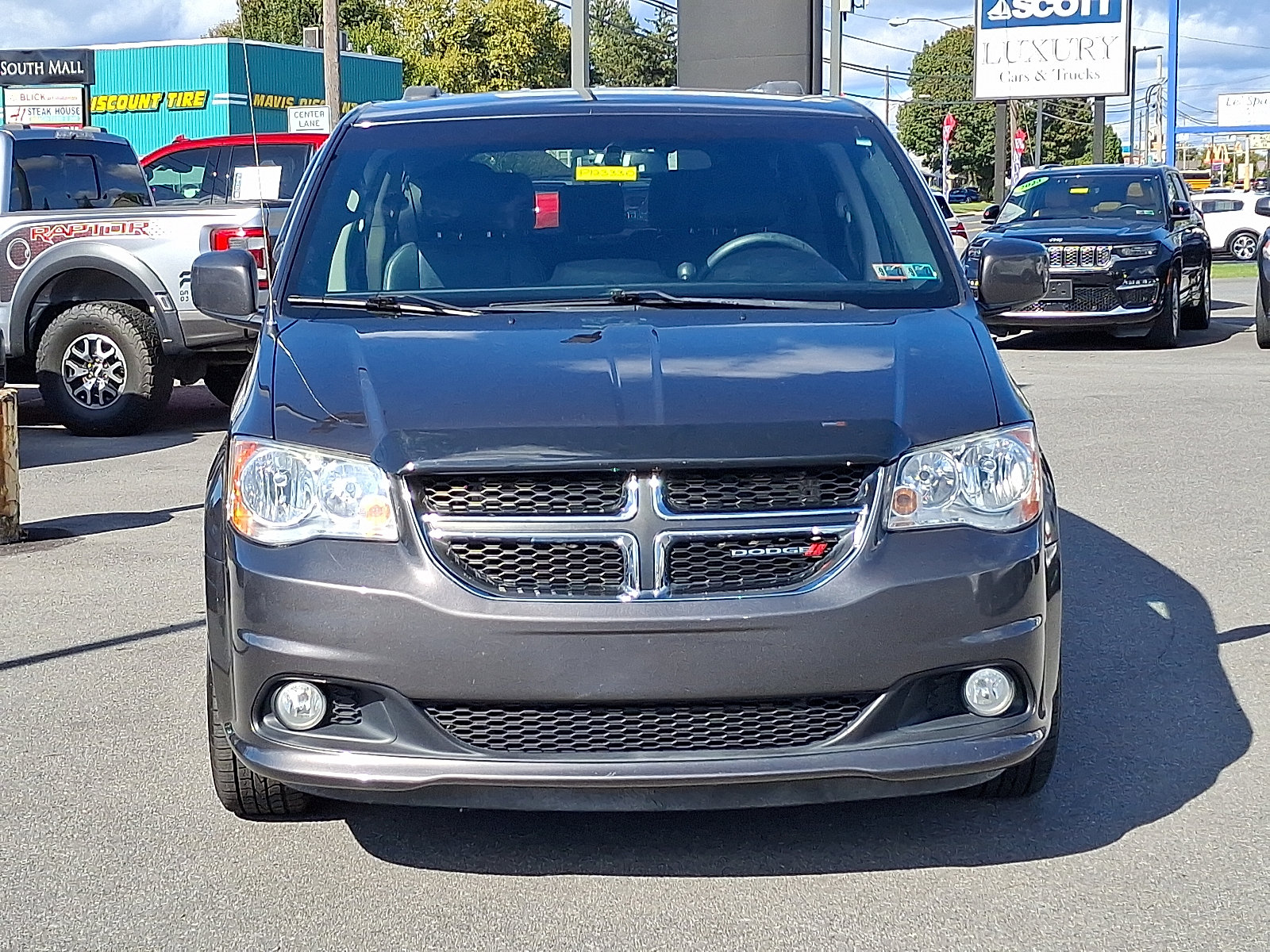 Used 2017 Dodge Grand Caravan SXT with VIN 2C4RDGCG4HR580254 for sale in Allentown, PA