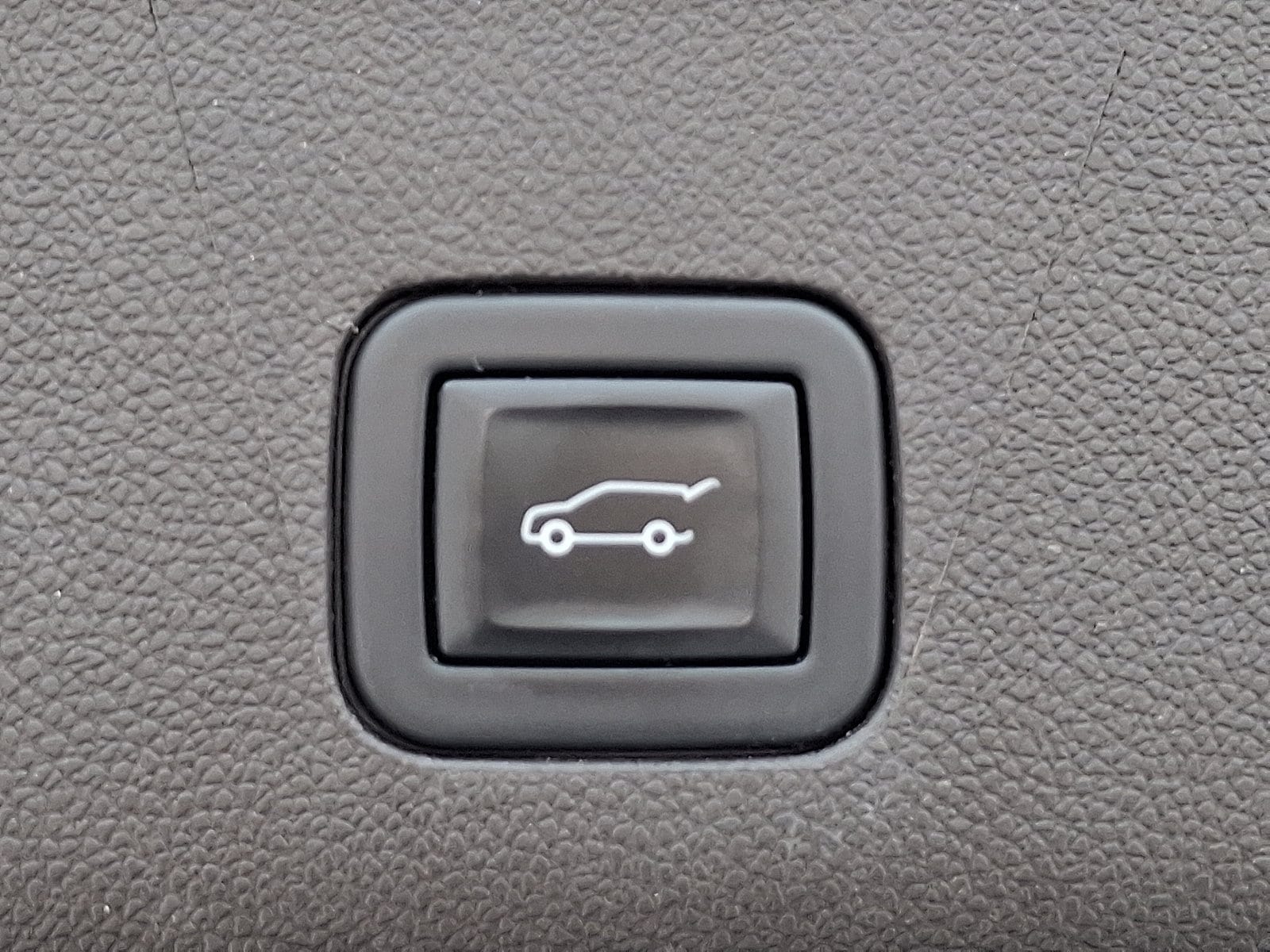 2024 GMC Yukon XL Denali - Photo 31