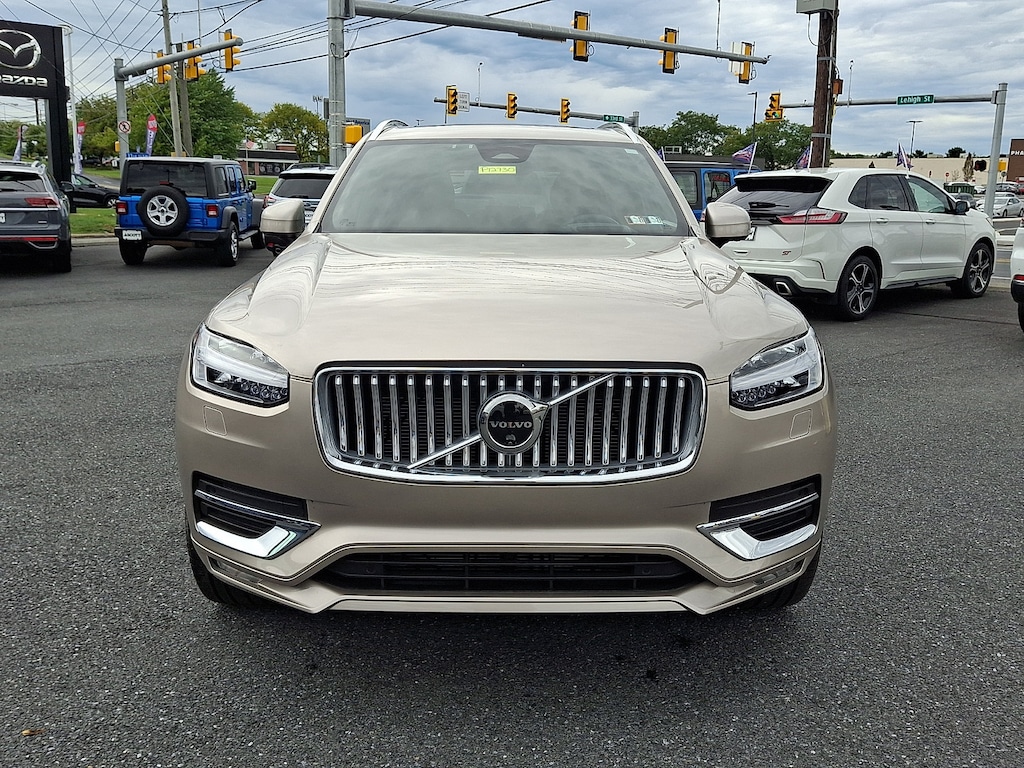 Certified 2025 Volvo XC90 B6 Ultra 7-Seater SUV