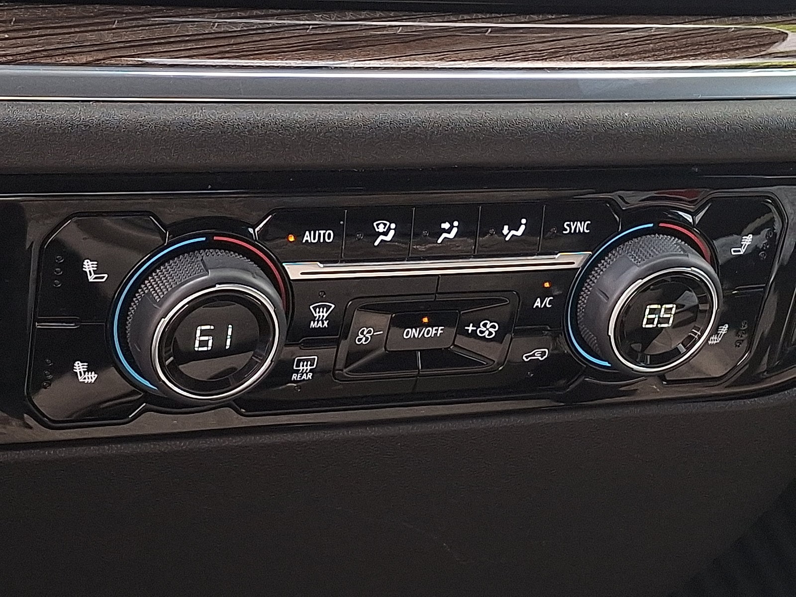 2023 Chevrolet Silverado 1500 LT - Photo 20