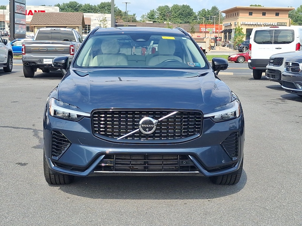 Certified 2025 Volvo XC60 Plug-In Hybrid Plus T8 AWD Plus