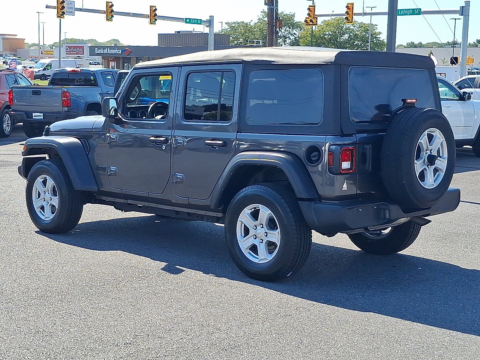Used 2022 Jeep Wrangler Unlimited Sport SUV