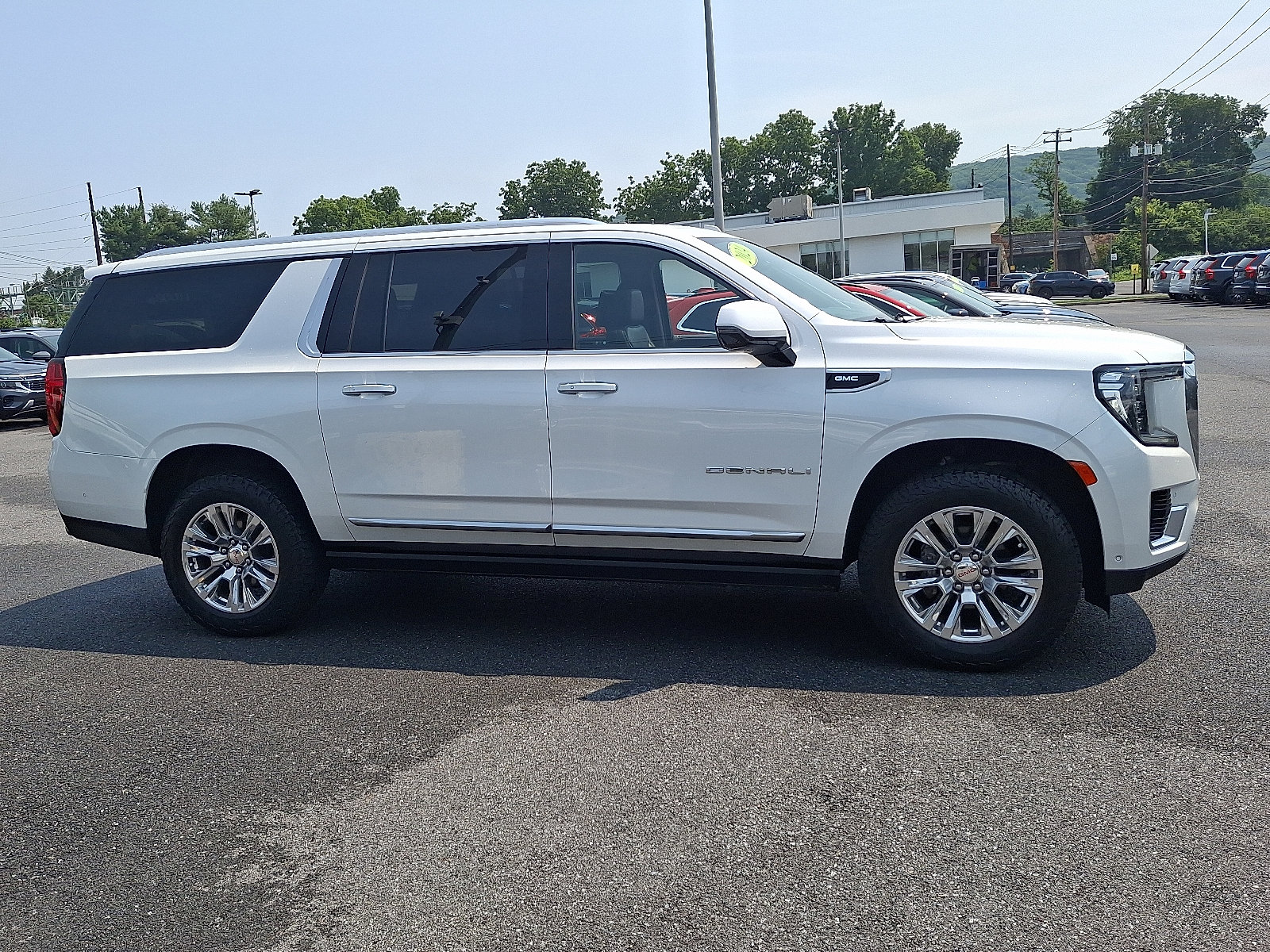 2024 GMC Yukon XL Denali - Photo 7