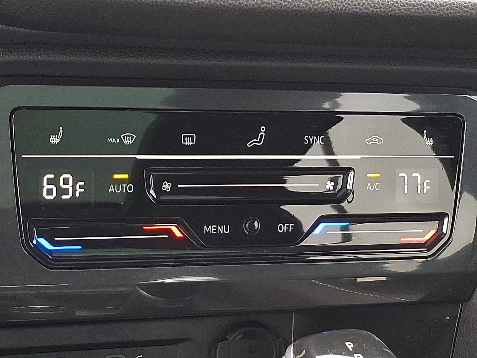 2023 Volkswagen Tiguan SE - Photo 22