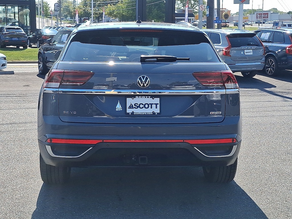 Used 2022 Volkswagen Atlas Cross Sport 3.6L V6 SE w/Technology SUV