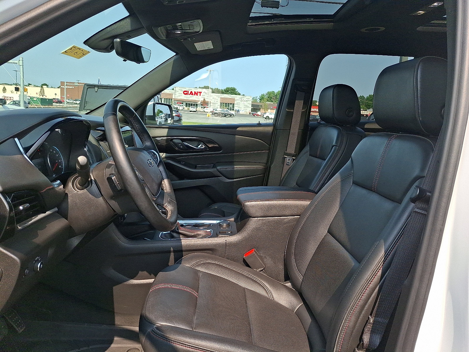 2023 Chevrolet Traverse RS - Photo 14