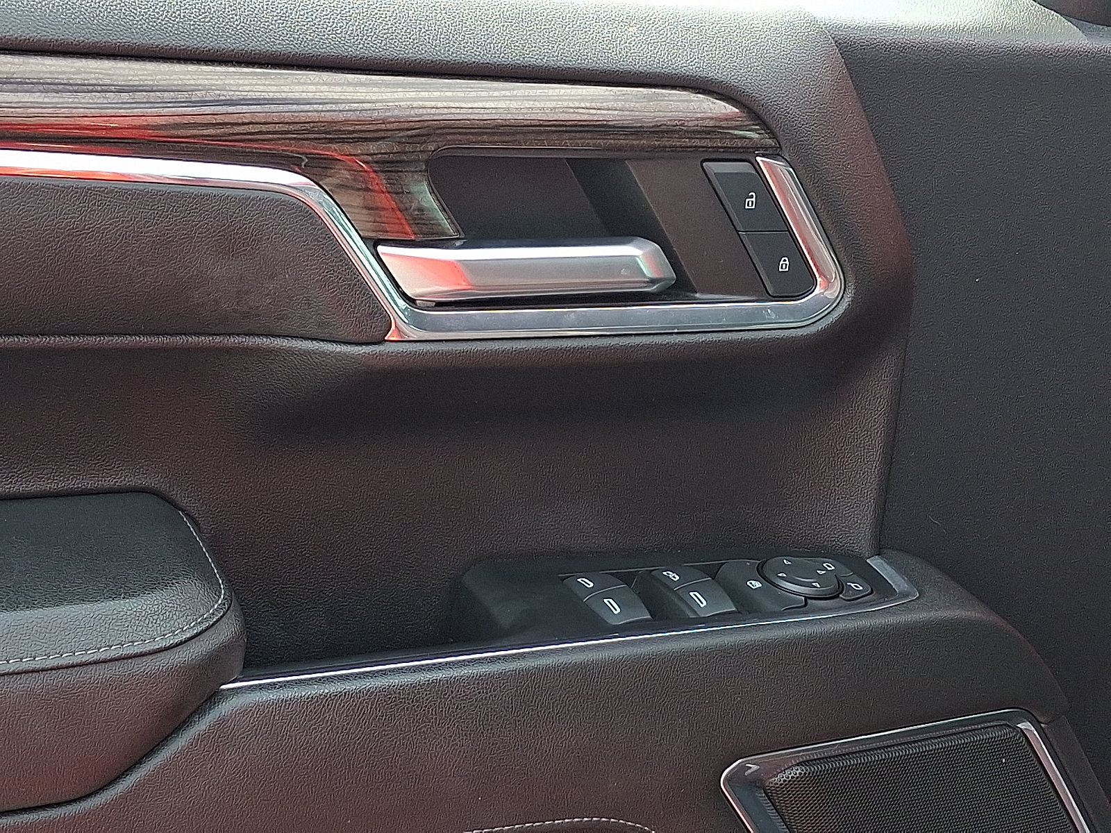 2023 Chevrolet Silverado 1500 LT - Photo 13