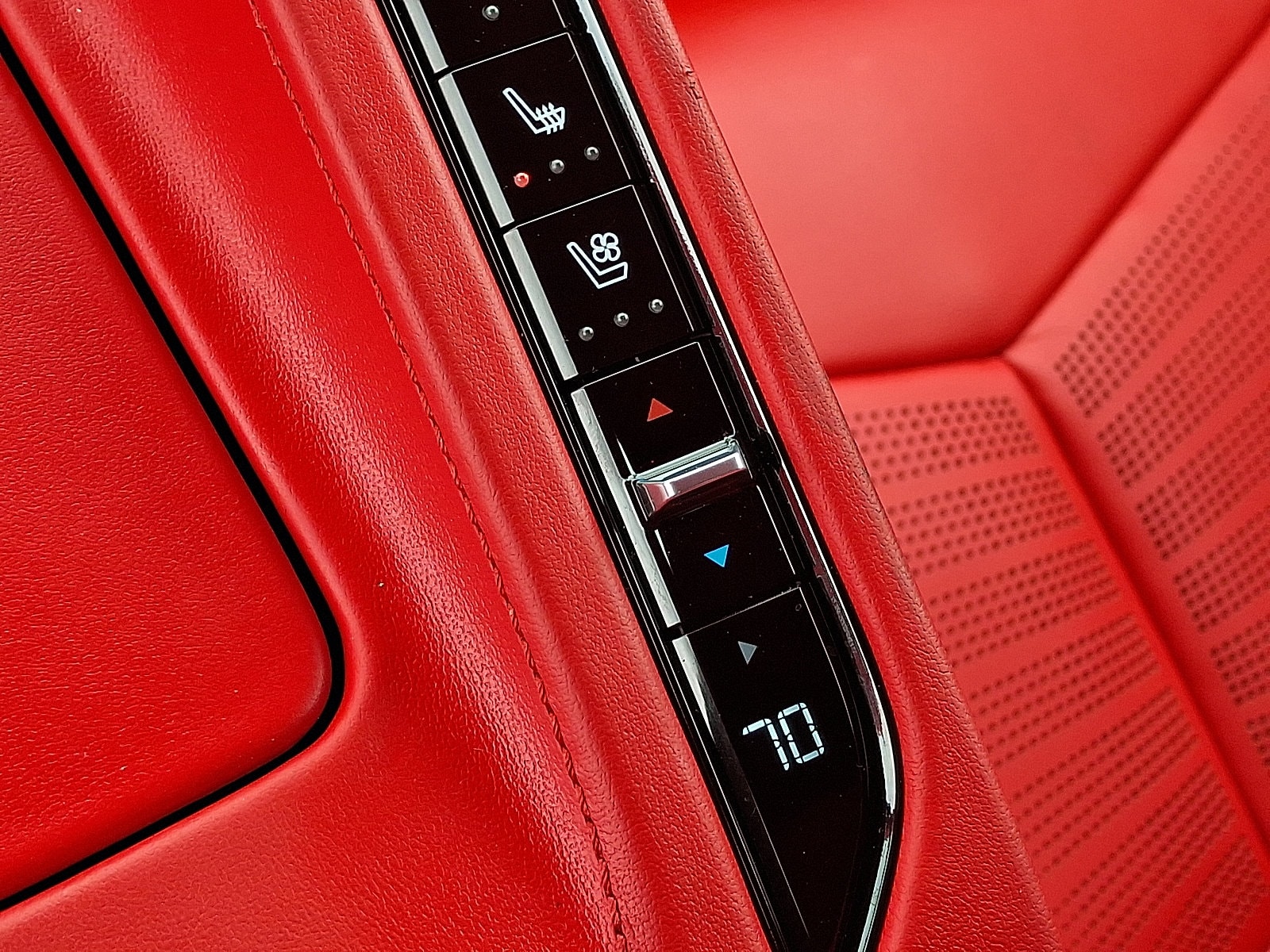 2025 Chevrolet Corvette 3LT - Photo 21