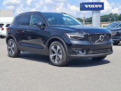 2026 Volvo XC40 B5 Plus SUV