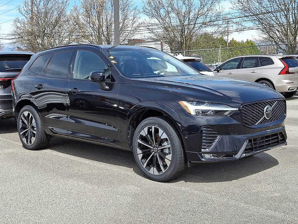 New 2026 Volvo XC60 B5 Plus SUV