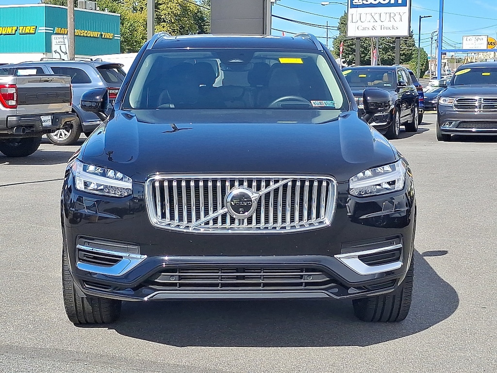 Certified 2025 Volvo XC90 plug-in hybrid T8 Ultra 7-Seater SUV