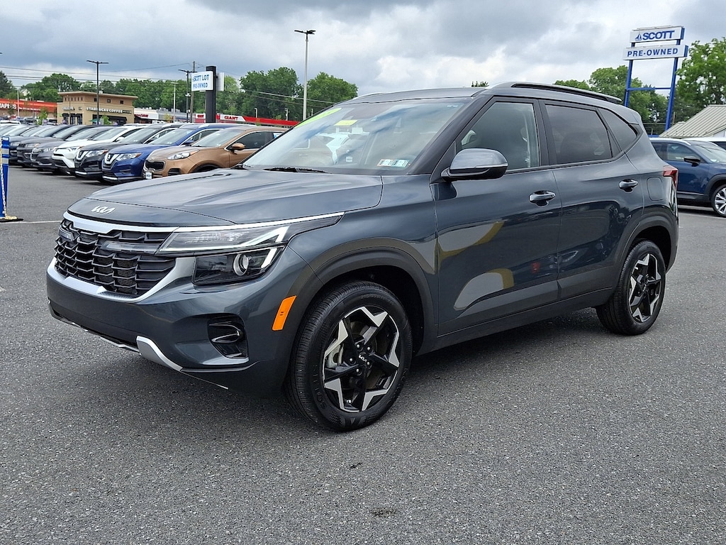 Used 2025 Kia Seltos S SUV