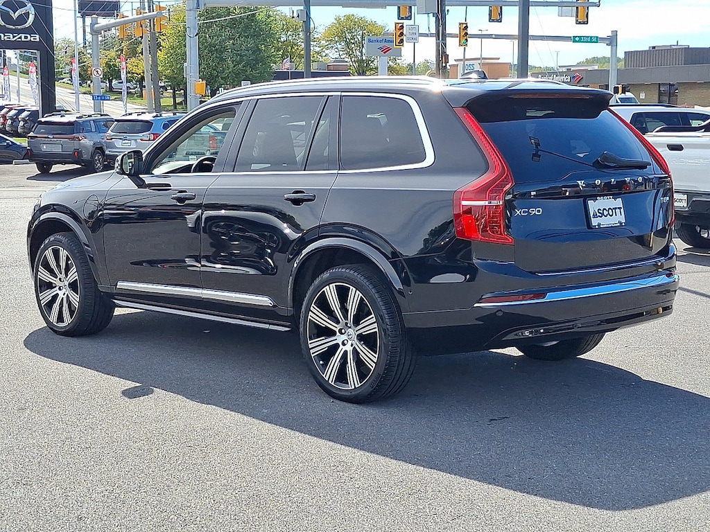 Certified 2025 Volvo XC90 plug-in hybrid T8 Ultra 7-Seater SUV