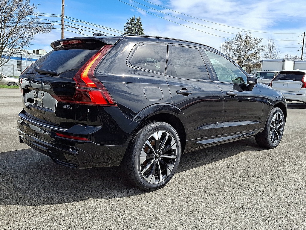 New 2026 Volvo XC60 B5 Plus SUV