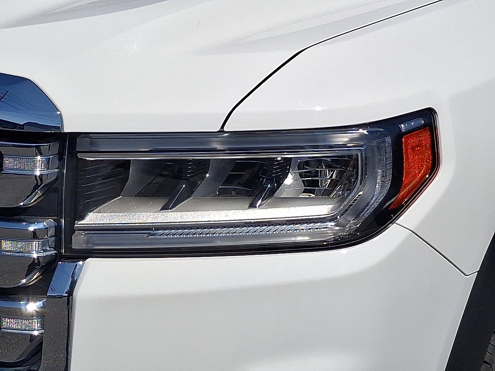 2023 GMC Acadia SLE - Photo 8