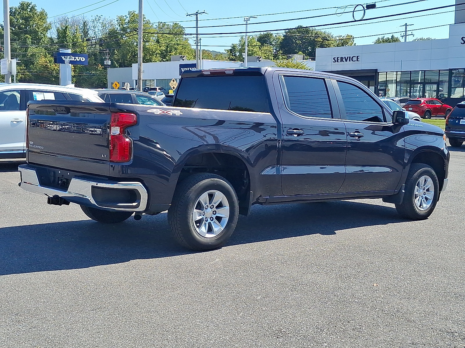 2022 Chevrolet Silverado 1500 LT - Photo 6