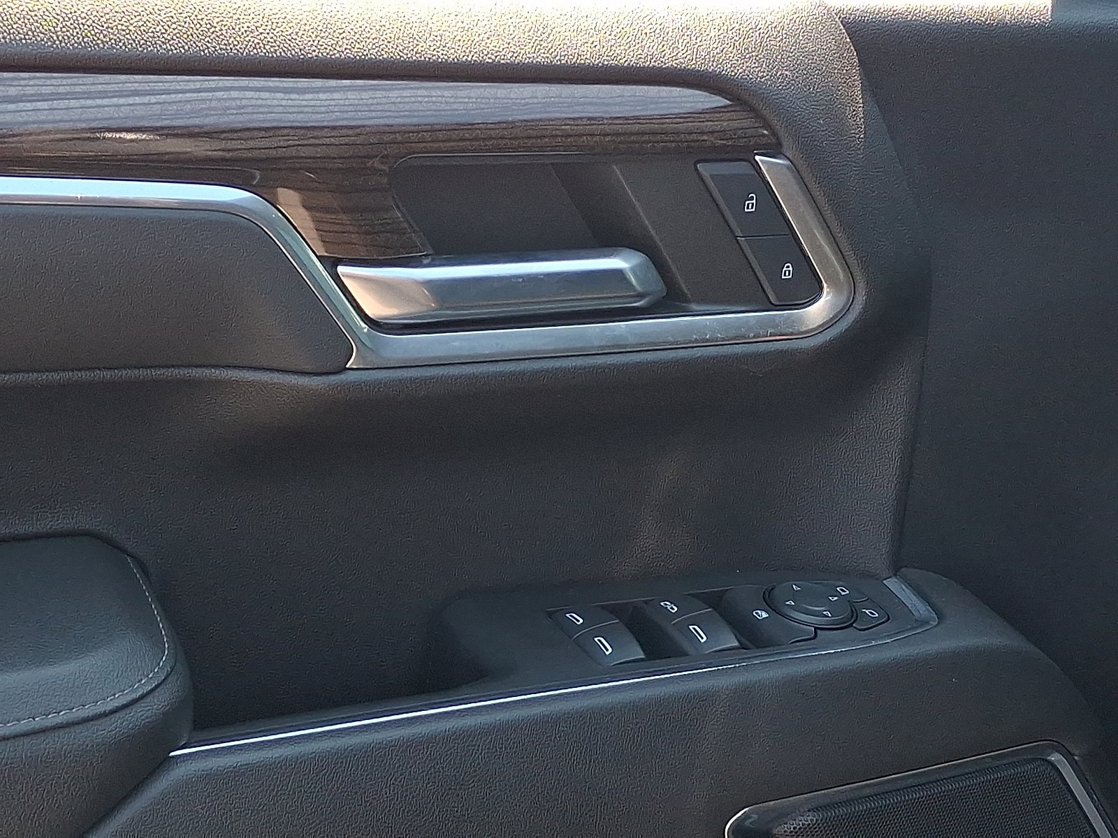 2022 Chevrolet Silverado 1500 LT - Photo 13