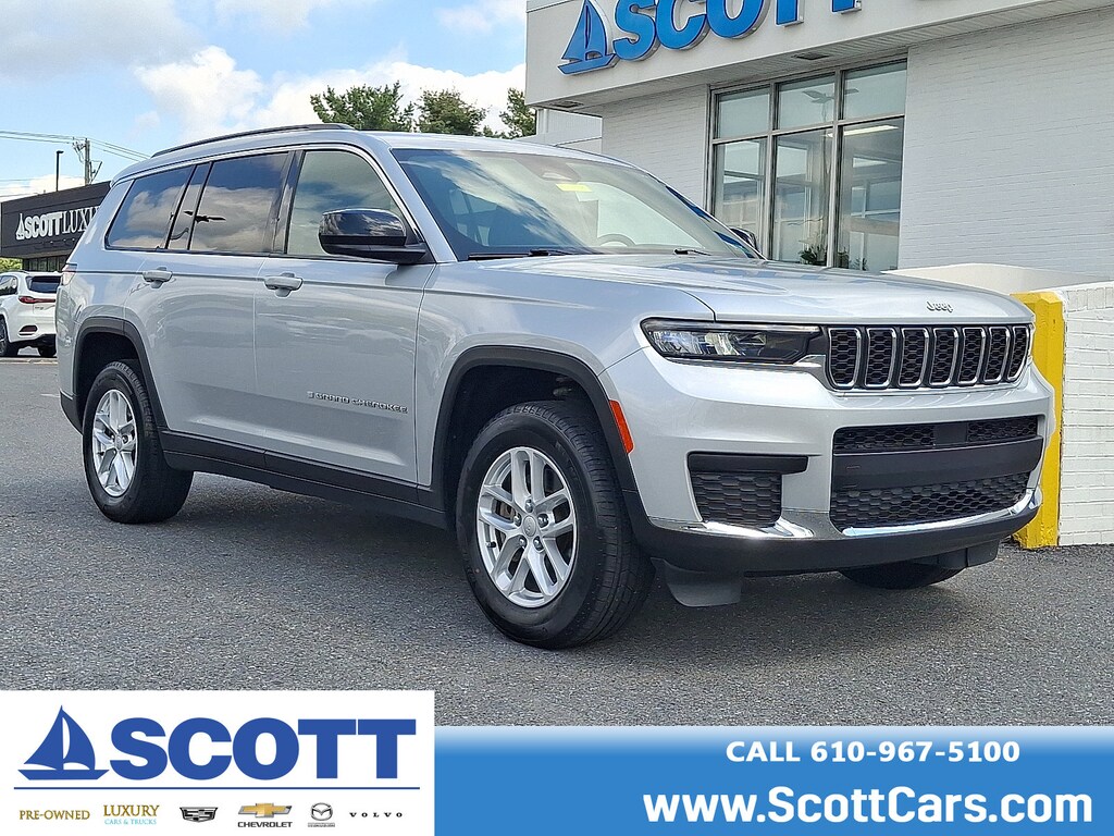 Used 2024 Jeep Grand Cherokee L Laredo SUV