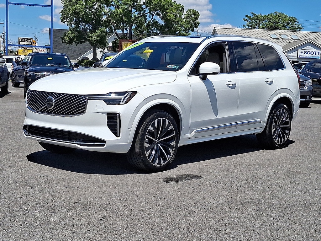 Certified 2026 Volvo XC90 B6 Plus 7-Seater SUV