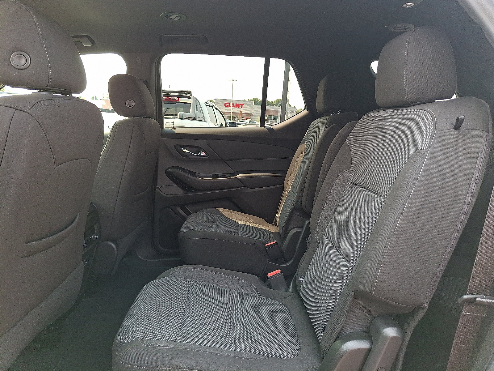 2023 Chevrolet Traverse 1LT - Photo 11