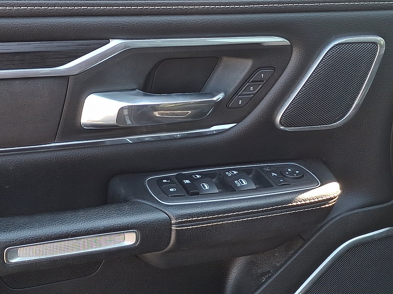2023 RAM Ram 1500 Pickup Laramie - Photo 12