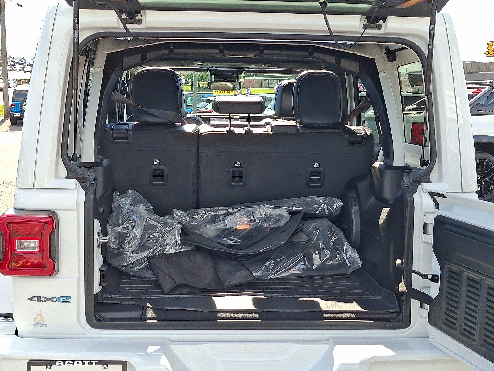 2024 Jeep Wrangler 4xe High Altitude 4XE - Photo 27