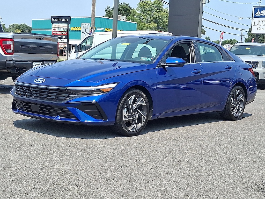 Used 2024 Hyundai Elantra SEL Sedan