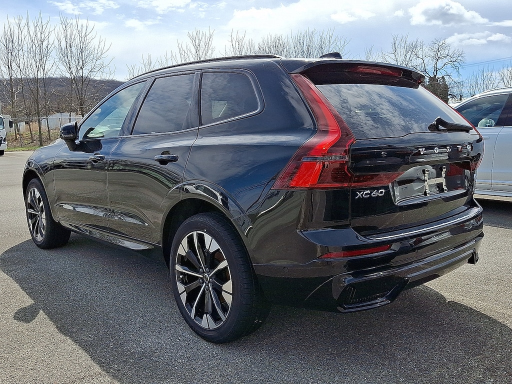 New 2026 Volvo XC60 B5 Plus SUV