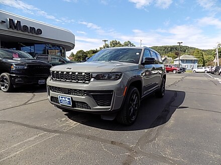 2027 Jeep Grand Cherokee L LAREDO ALTITUDE 4X4 Sport Utility