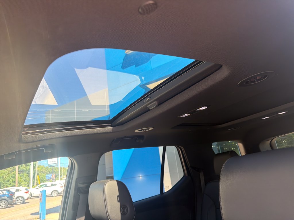 2023 Chevrolet Traverse RS - Photo 20