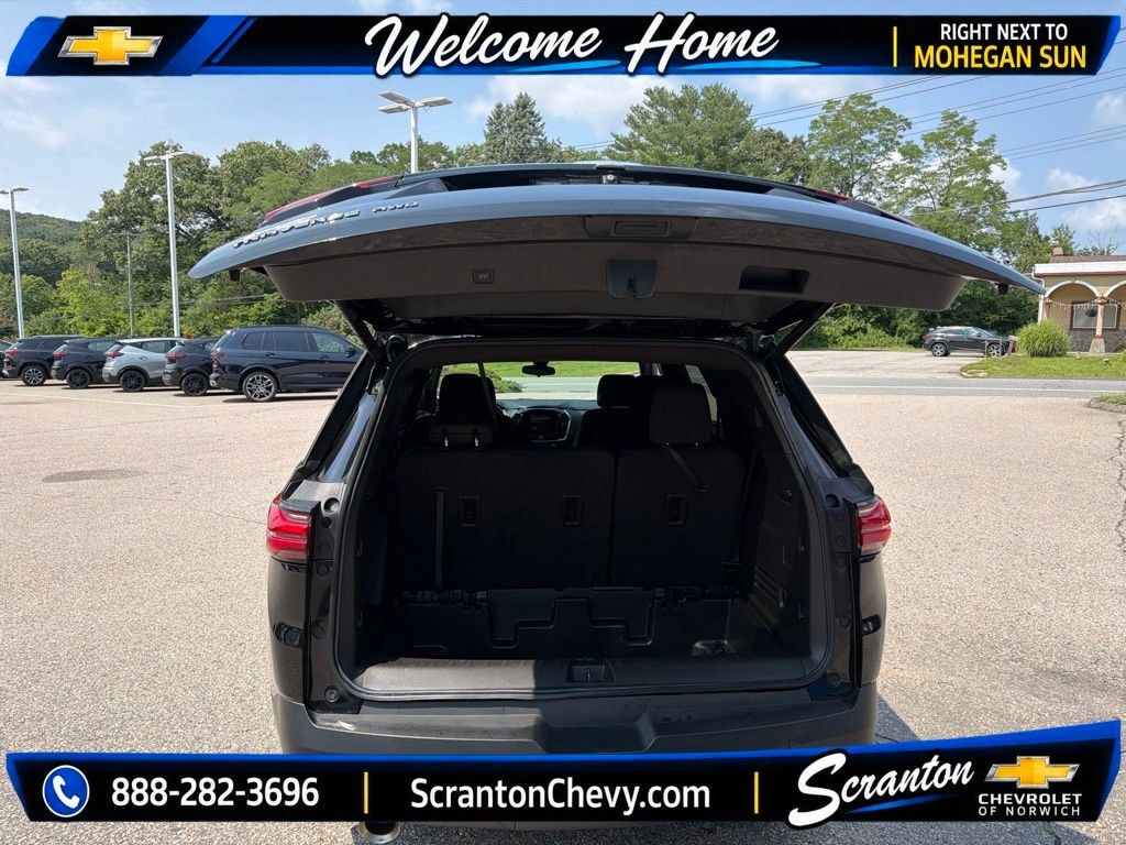 Used 2023 Chevrolet Traverse LT Cloth w/1LT SUV