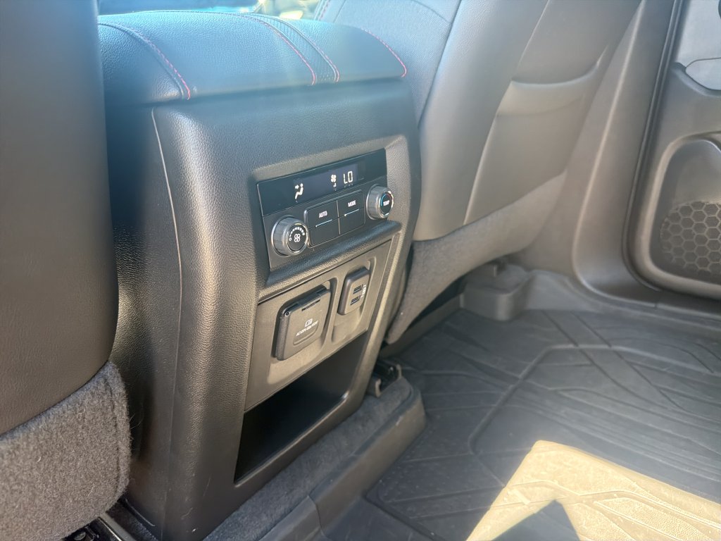 2023 Chevrolet Traverse RS - Photo 25