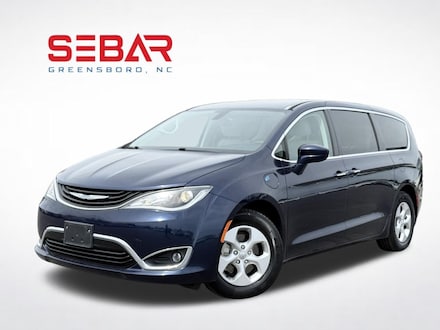 2018 Chrysler Pacifica Hybrid Touring Plus Minivan/Van