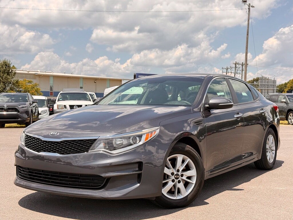 Used 2017 Kia Optima LX Sedan
