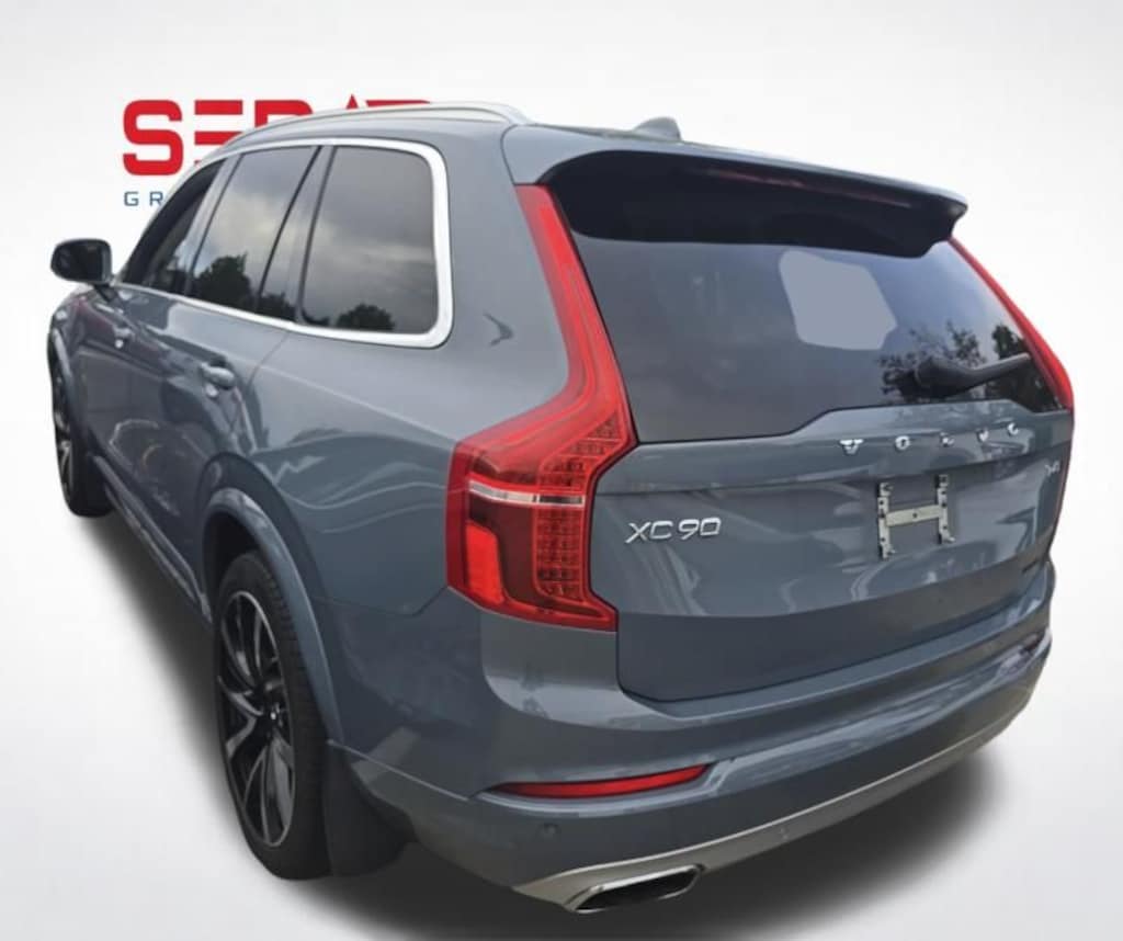 Used 2021 Volvo XC90 T6 Momentum SUV
