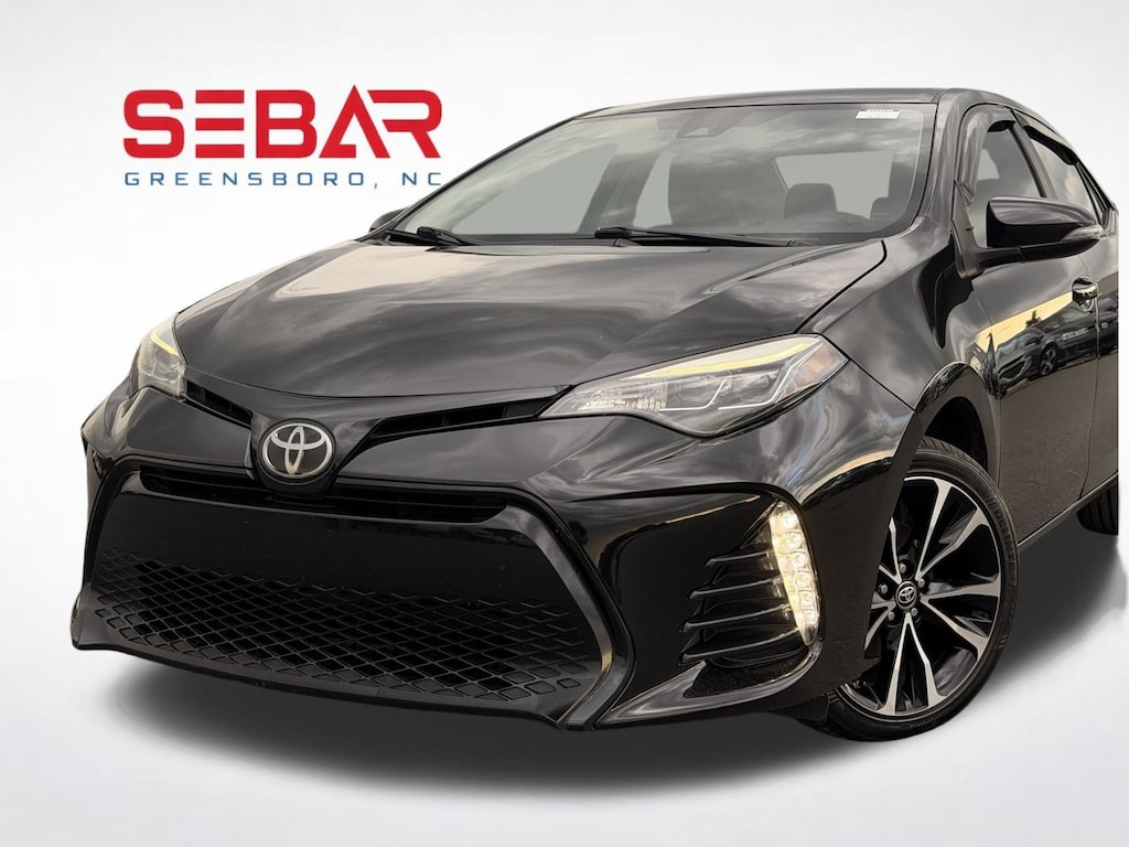 Used 2018 Toyota Corolla SE Sedan