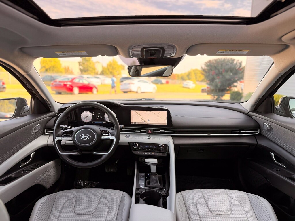 Used 2024 Hyundai Elantra Limited Sedan