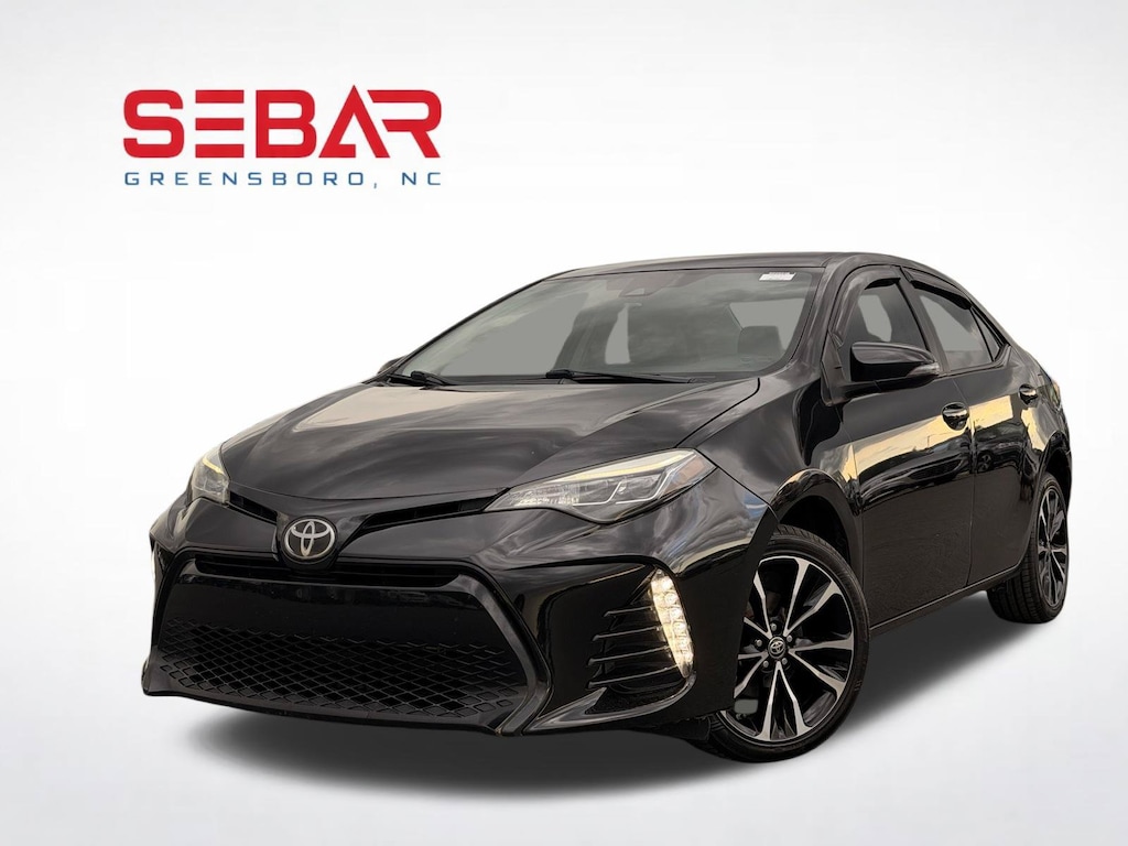 Used 2018 Toyota Corolla SE Sedan